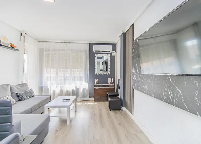 Your Large Family In 아파트 사라고사